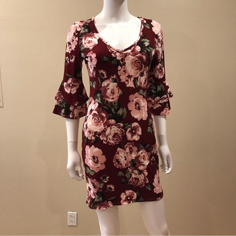 Burgundy Floral Dress Size Medium Layered Bell Cuffs V Neck Stretch Pink Roses
